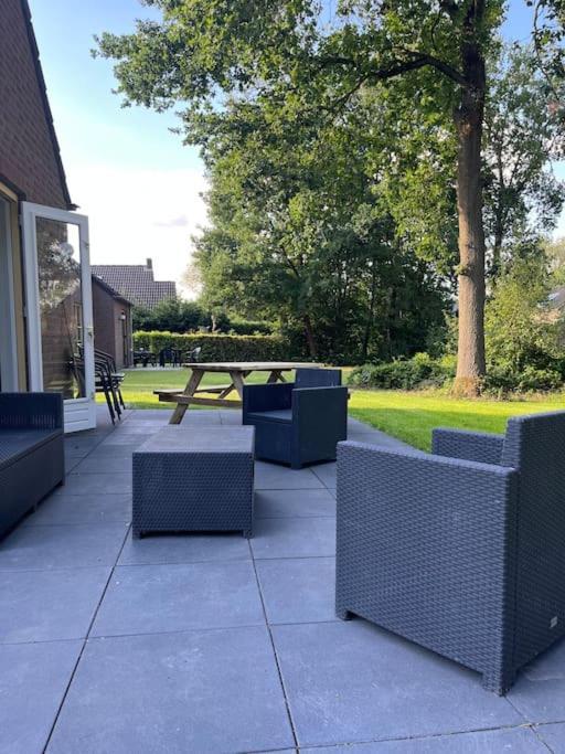 Sfeervol Vrijstaand Huisje 6 Persoons Ruime Tuin, Centraal Bij Nijmegen Ewijk Bagian luar foto
